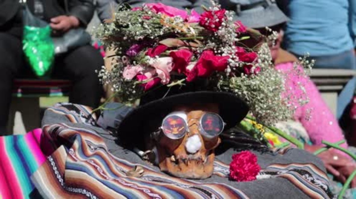 SKULLS get a shade of CUTE on ‘Day of the Natitas’ in La Paz