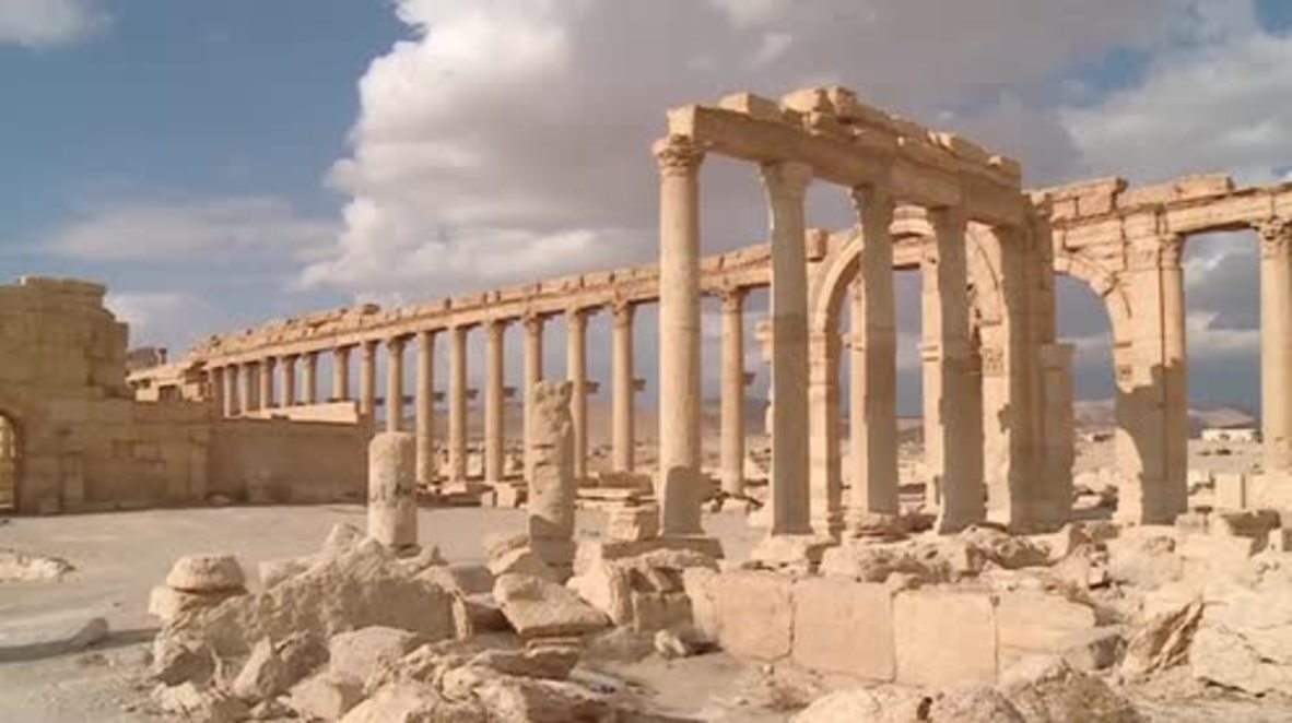 Syria: Palmyra ruins 'stolen and destroyed' by IS - Director of Palmyra Museum