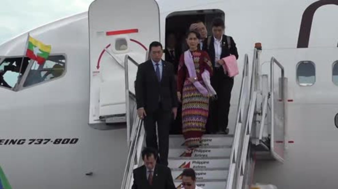 Philippines: Myanmar's Aung San Suu Kyi arrives in Manila for ASEAN Summit