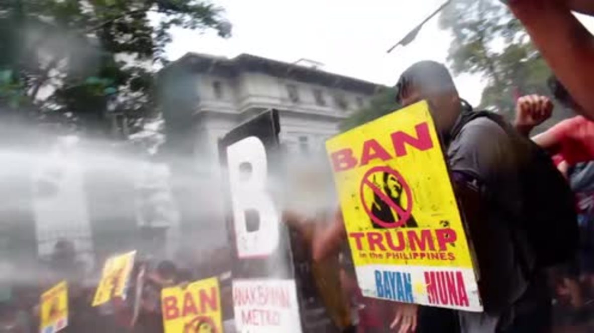 Philippines: 'Ban Trump' - Protesters clash with riot police in Manila