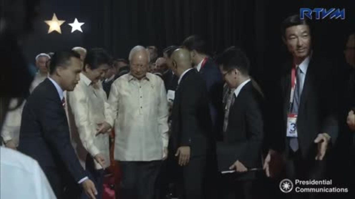 Philippines: World leaders raise their glasses at ASEAN gala dinner in Manila