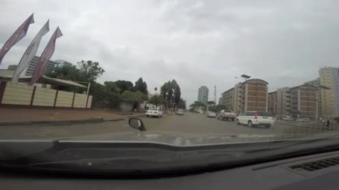 Zimbabwe: Tanks on the streets of Harare amidst rumoured coup
