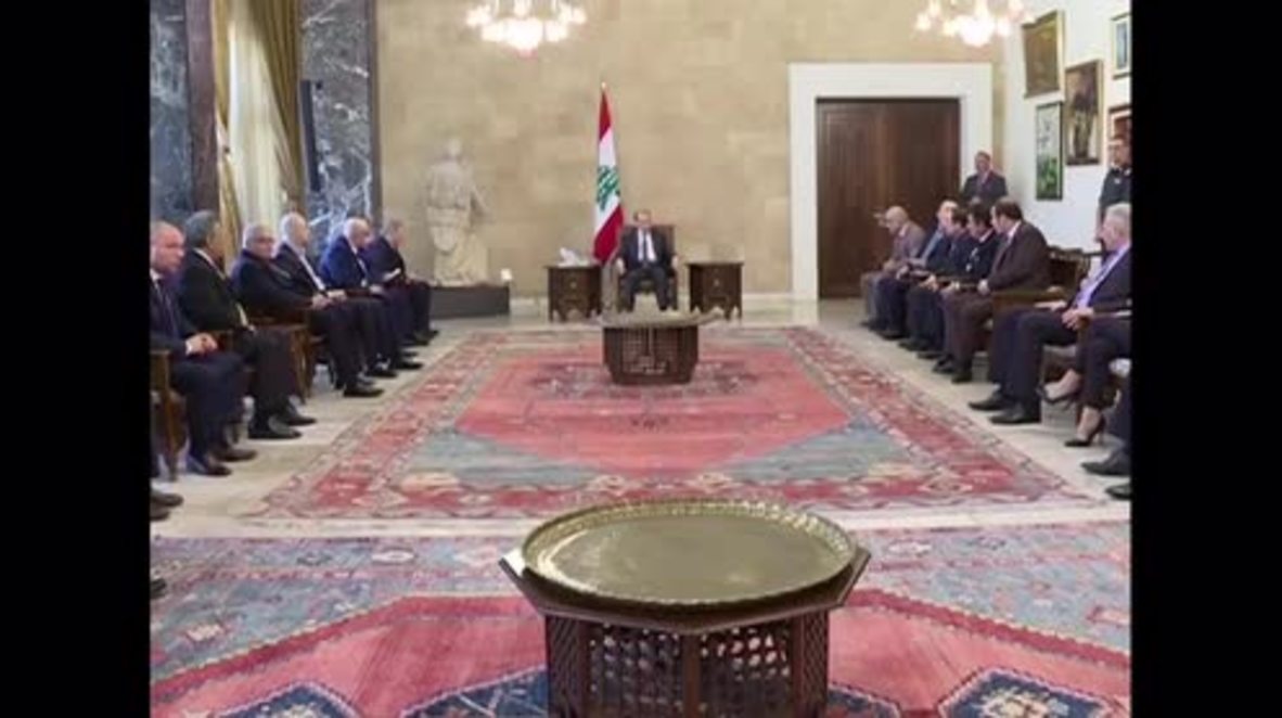 Lebanon: Saudi Arabia accused of detaining Prime Minister Hariri