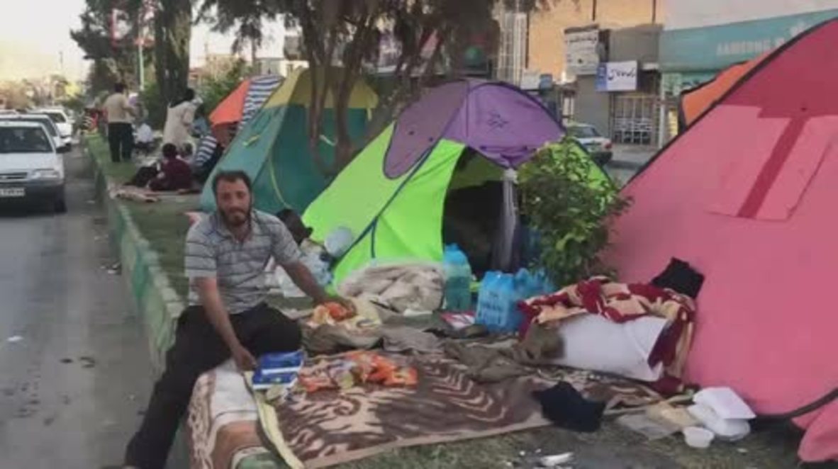 Iran: Sarpol-e Zahab residents left sleeping in tents after deadly quake