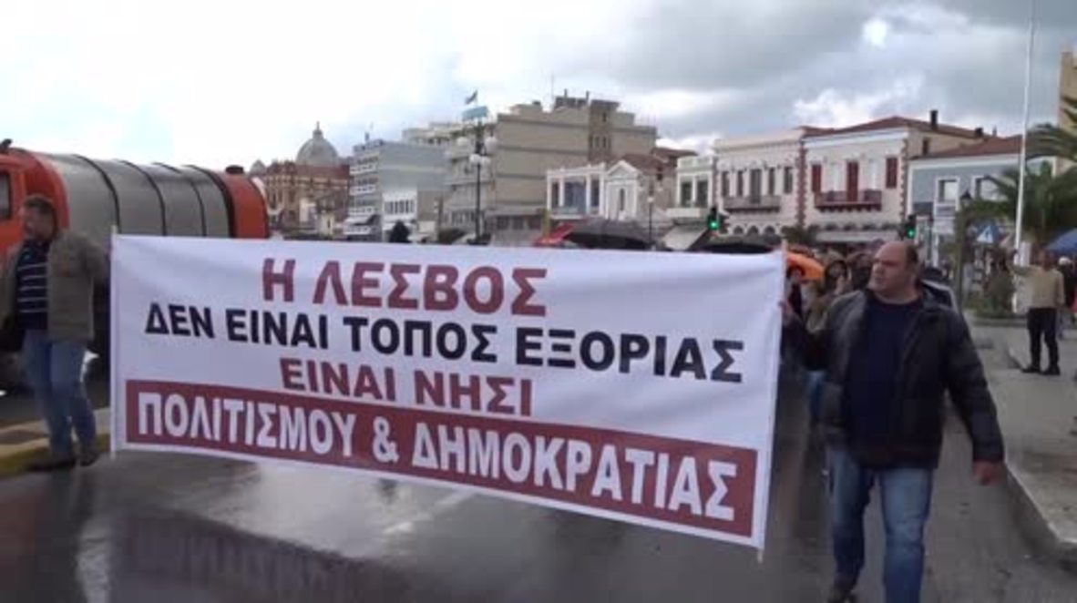 Greece: ‘Lesbos is an island prison’ - Striking residents warn of refugees' conditions
