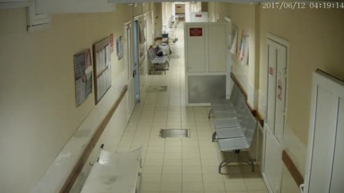 Russia: Man left dying on Smolensk hospital floor waiting for help