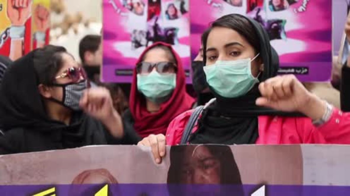 Afghanistan: Protesters march in outrage at violence against women