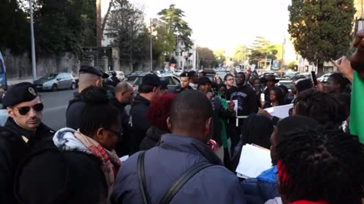 Italy: 'Slaves never again!' Protesters denounce slave auctions outside Libyan Embassy