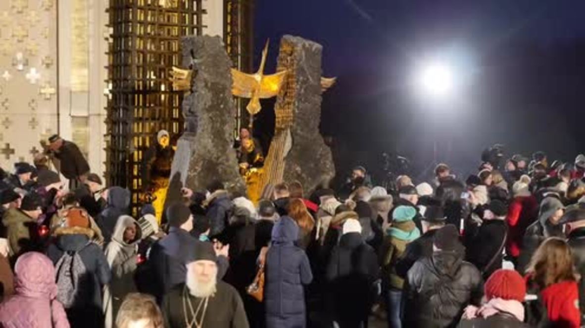 Ukraine: Holodomor famine victims commemorated in Kyiv