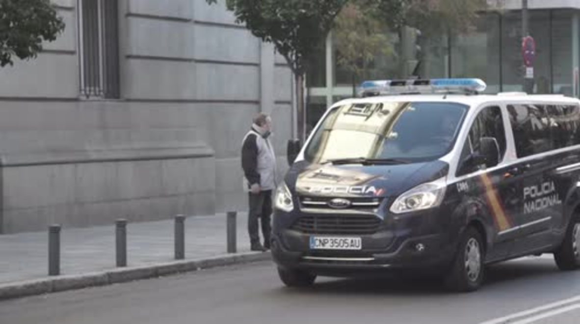 España: Los líderes catalanes encarcelados llegan al Tribunal Supremo para pedir su liberación