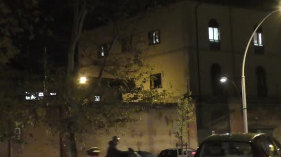 Italia: Banderas neonazis en el dormitorio de un policía italiano