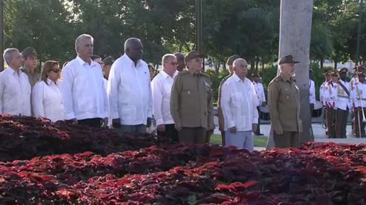 Cuba: Cubans remember Fidel Castro one year after his death