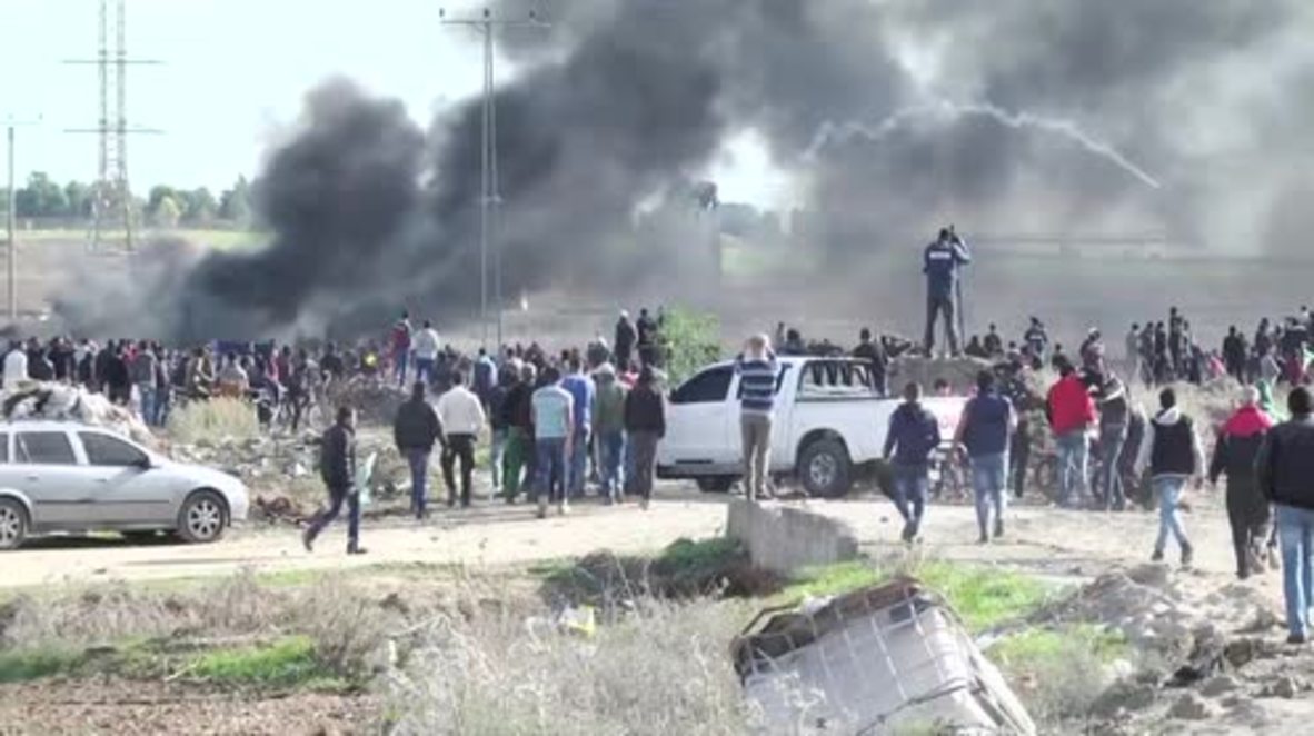 State of Palestine: Tear gas rains down on anti-Trump protesters at Israel border