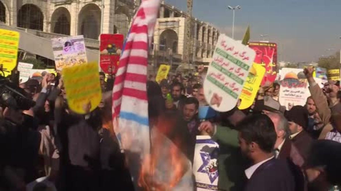 Irán: Manifestantes queman banderas estadounidenses e israelíes tras la decisión de Trump de Jerusalén