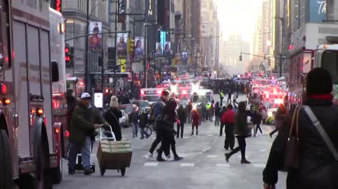 USA: Chaos on NYC streets after reported explosion