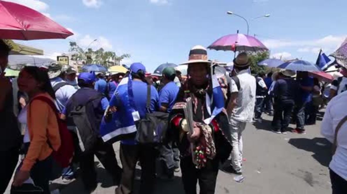 Bolivia: Miles proclaman la candidatura de Evo Morales a las elecciones celebrando sus 12 años en el poder.