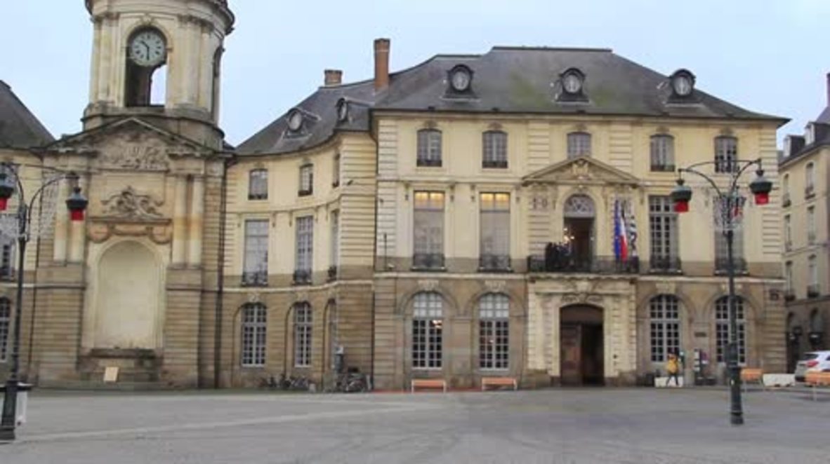 France: Rennes' citizens respond to mayor's letter pleading for extra refugee help