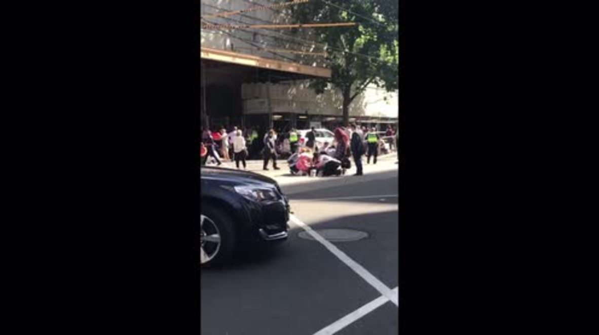 Australia: Ruido de sirenas después de que un coche impacte contra una multitud de peatones en Melbourne