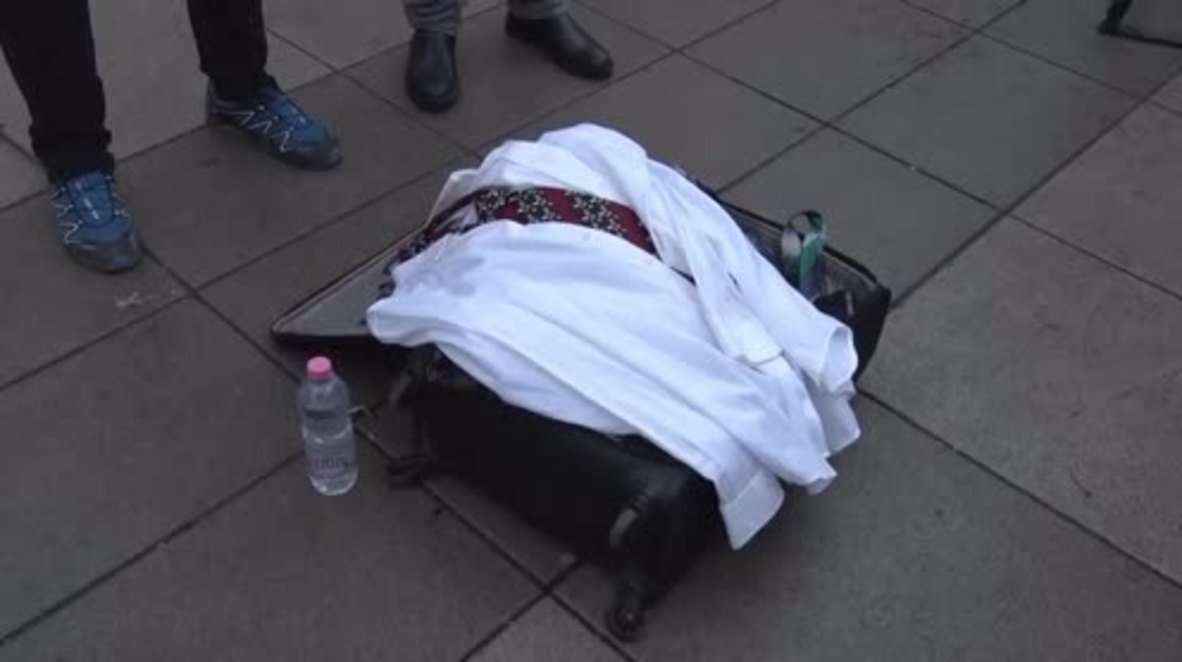 Serbia: Kosovars hang ties outside govt as PM Haradinaj rises own pay for 'clothing'
