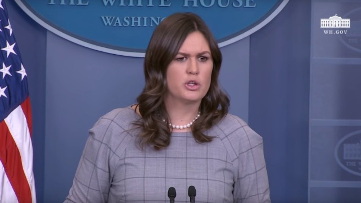 USA: Trump 'furious, disgusted' at Bannon's 'completely false' claims - WH Press Sec.