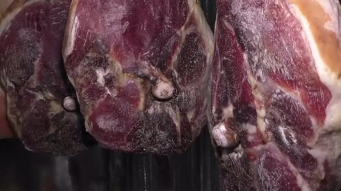 Jamon Siberico: Former lawyer + spine injury + boredom + Siberia = Ham!?