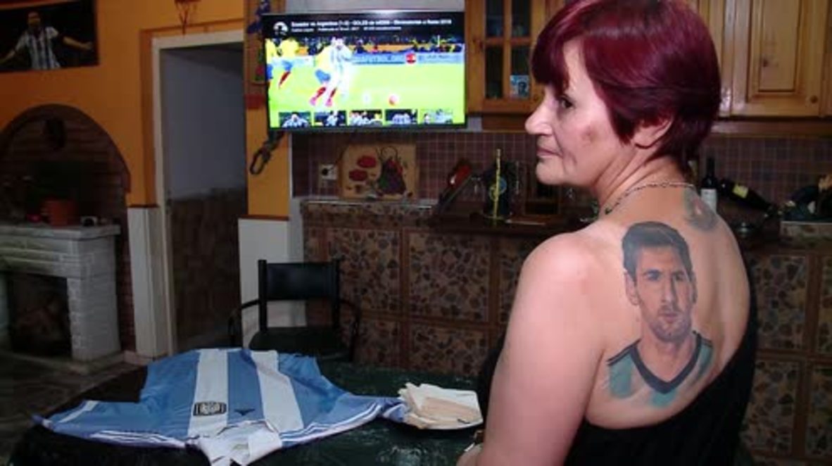 Argentina: ¿Es esta abuela de 54 años la mayor fan de Lionel Messi?
