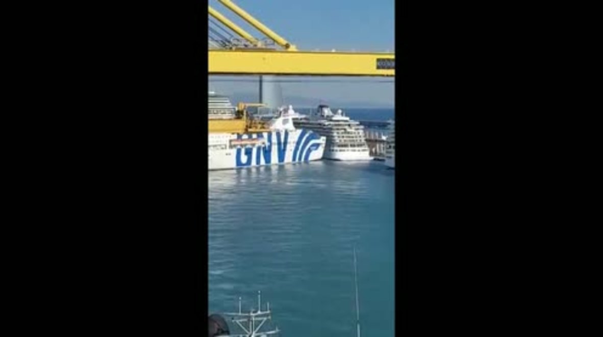 Spain: Ferry hits cruiser in Barcelona port