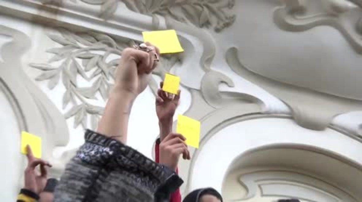 Tunisia: Scuffles in Tunis as protesters give govt. the yellow card