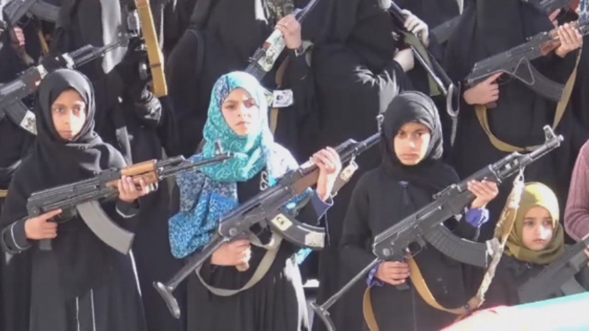 Yemen: Gun-toting women and children decry Saudi bombing