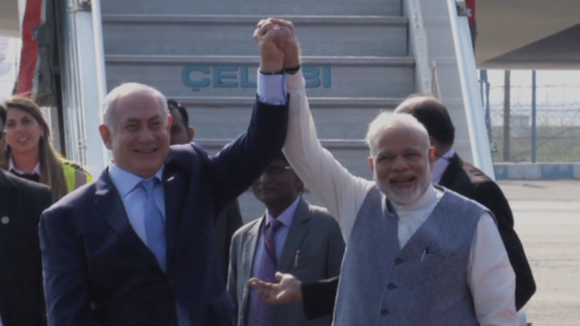 India: Modi recibe a Netanyahu en el aeropuerto de Delhi.