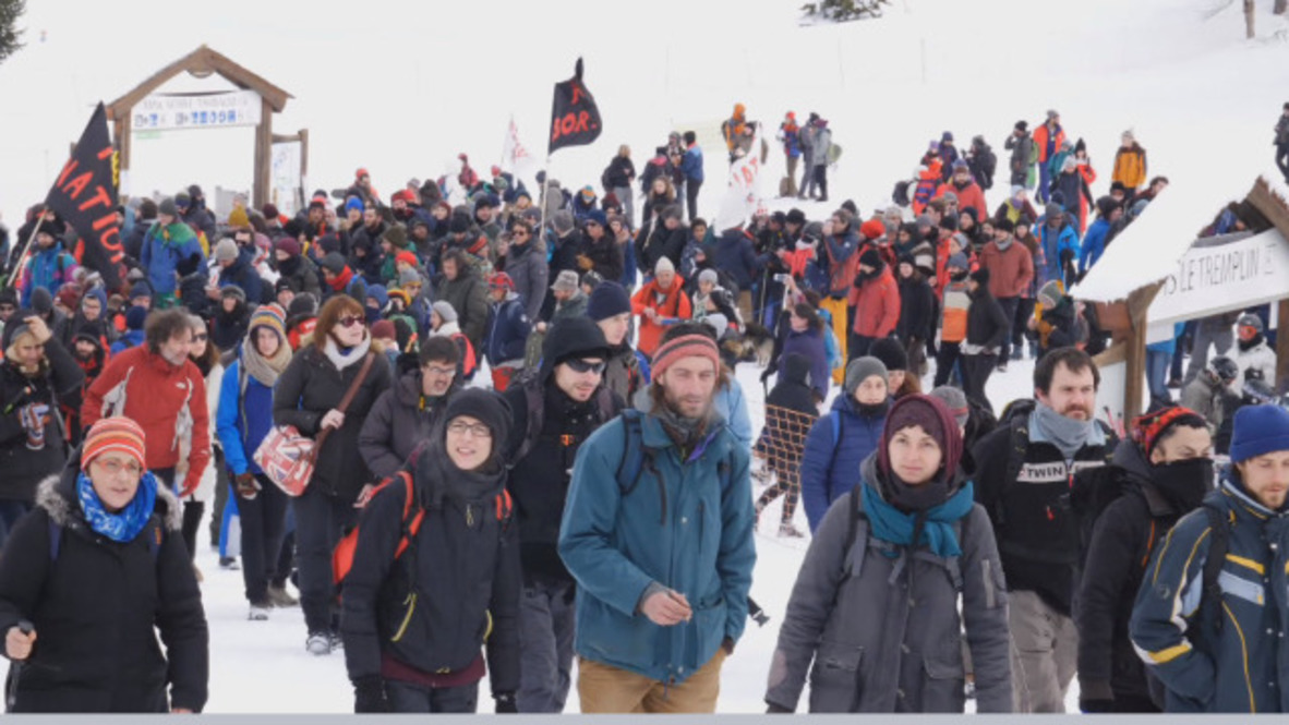 Italy: March supporting migrants who make deadly Alps crossing