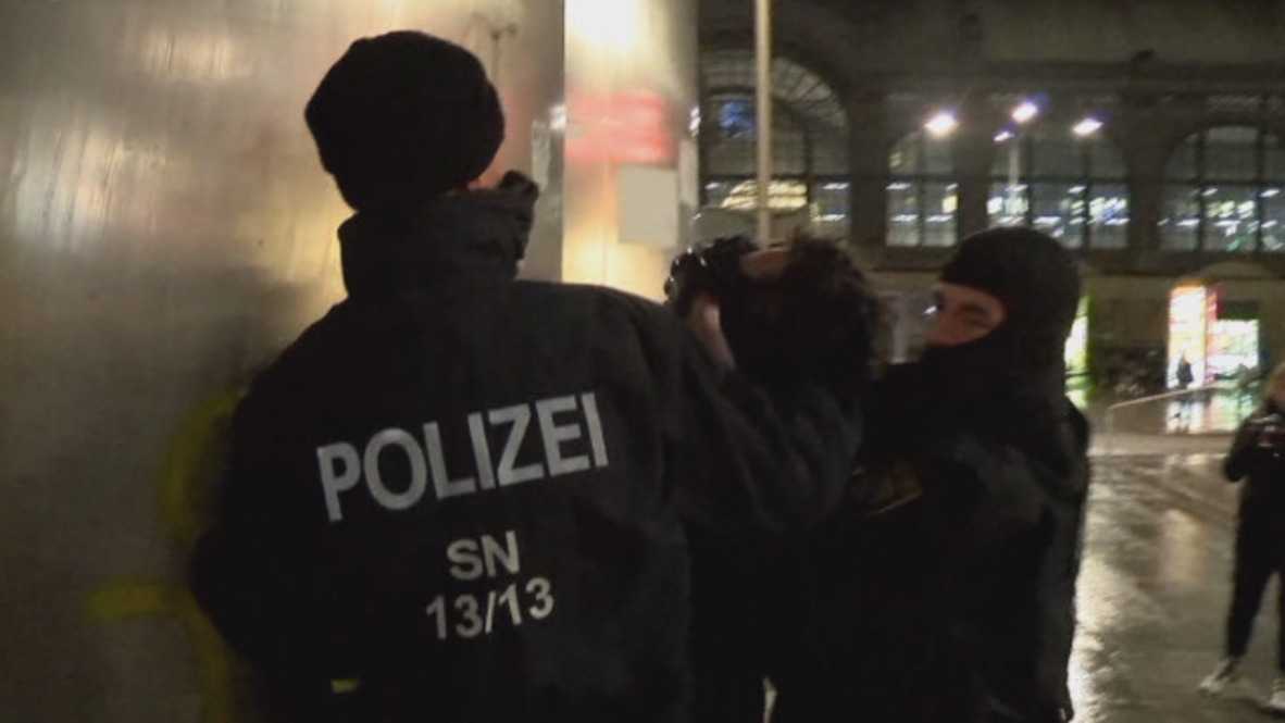 Alemania: Activistas antifascistas contrarrestan una manifestación del ultraderechista NPD en Dresde