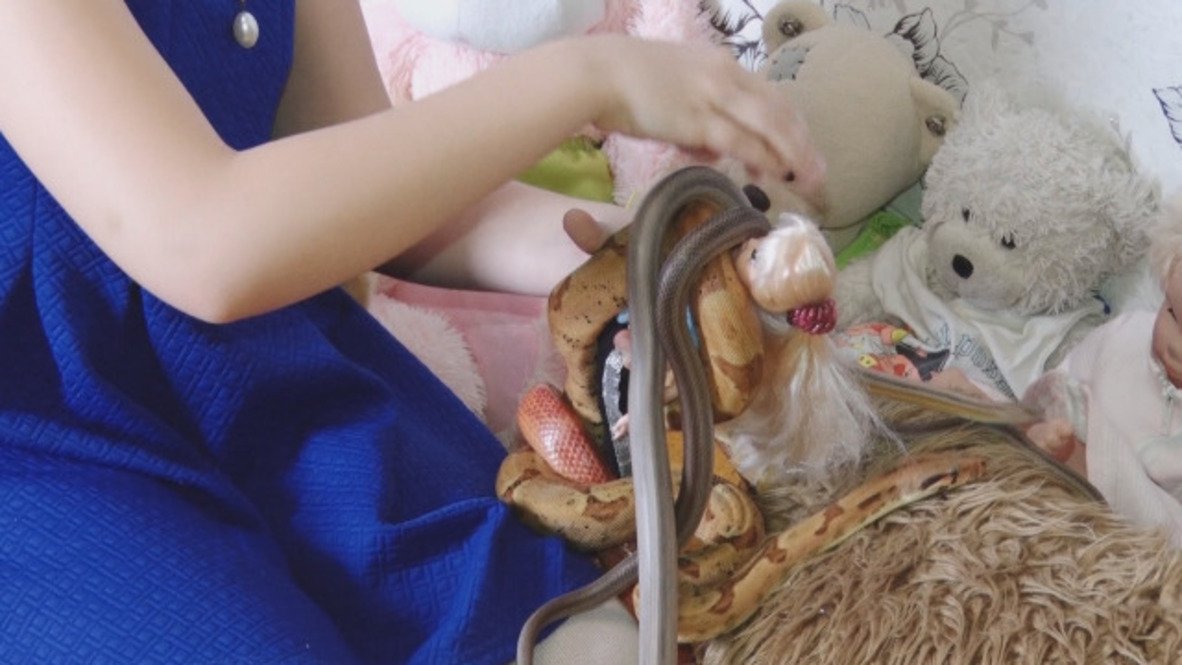 Sssscary Ssssleepover! Girl, 9 prefers snakes over Barbie