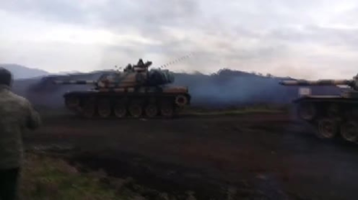 Turquía: Vehículos blindados se dirigen a la provincia siria de Afrin