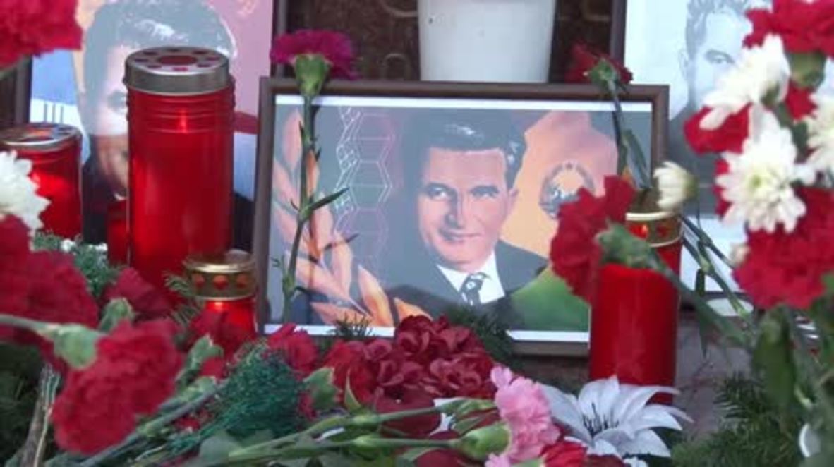 Rumanía: Docenas de personas conmemoran el centenario de Ceausescu y recuerdan sus logros