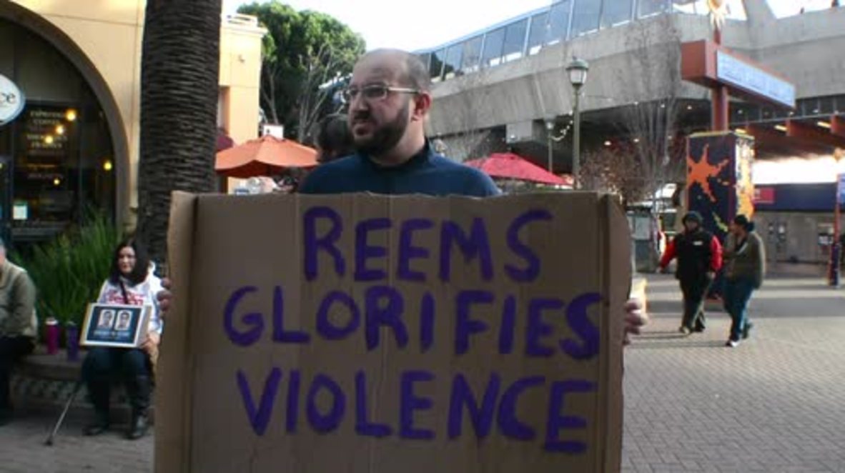 USA: Dozens accuse Oakland bakery of glorifying Palestinian militant
