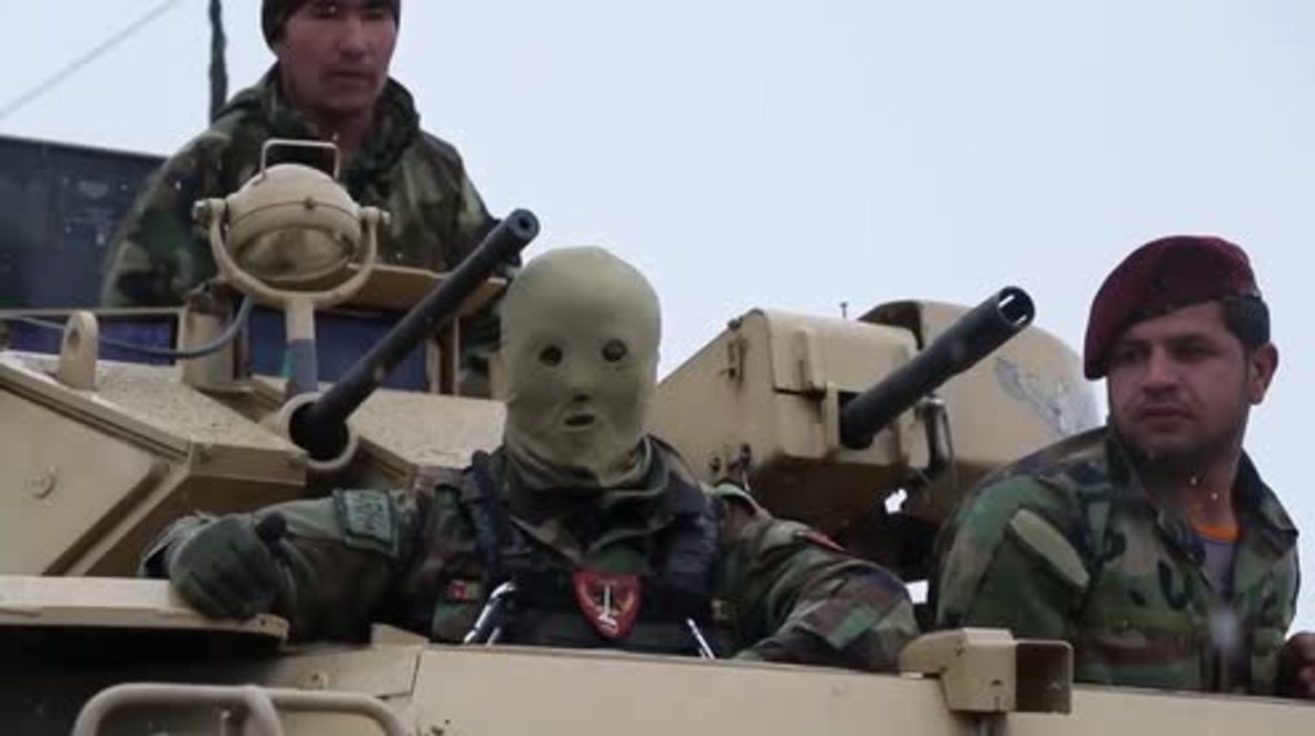 Afganistán: 11 soldados muertos y 16 heridos en un ataque contra una base militar en Kabul.