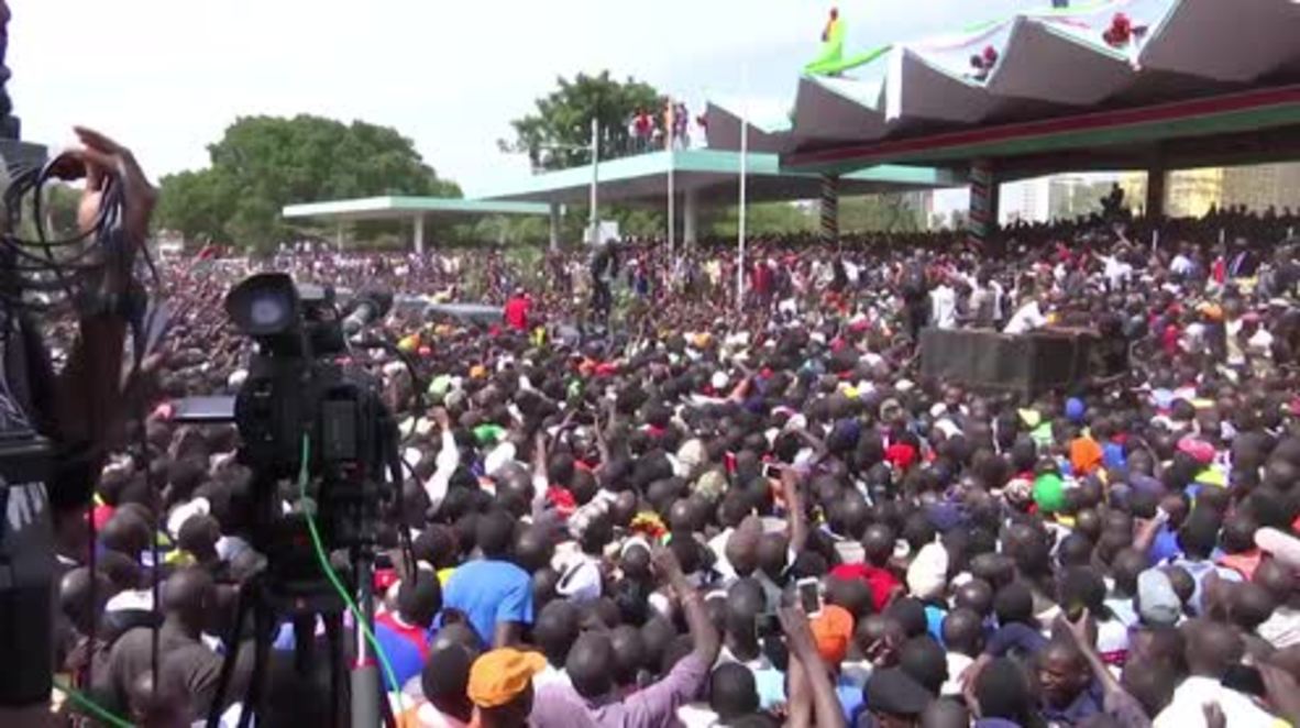 Kenia: Odinga, líder de oposición, se autoproclama "presidente del pueblo" en una inauguración simbólica