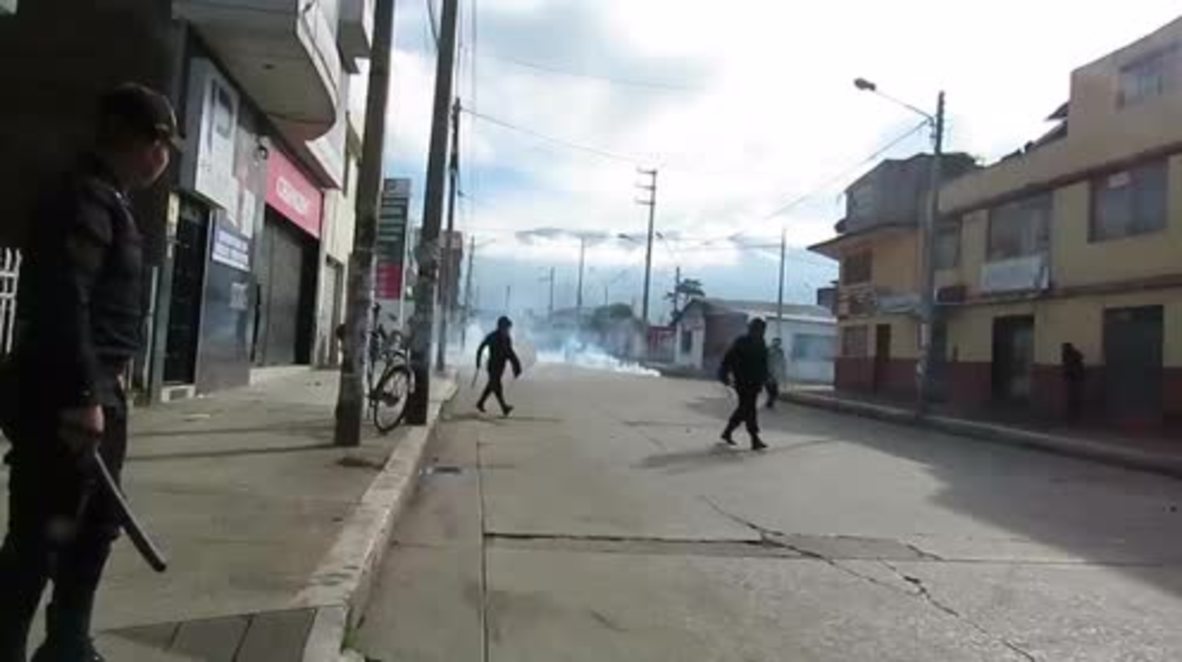 Perú: Enfrentamientos entre la policía y manifestantes en medio de la huelga de productores de papa