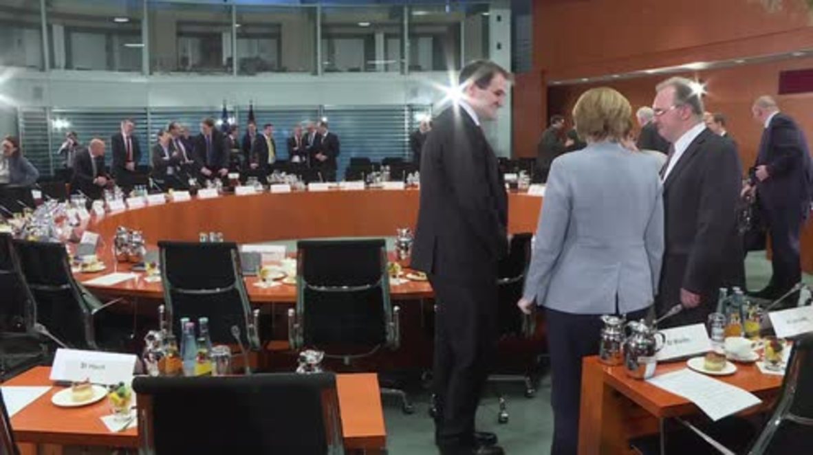 Germany: Merkel meets with leaders of 16 federal states of Germany