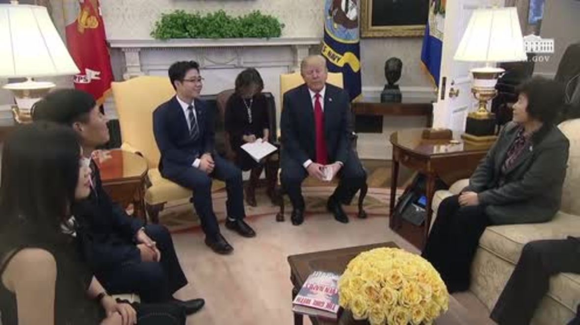 USA: Trump meets with North Korean defectors in Oval Office