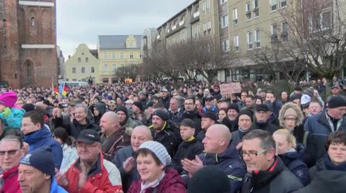 Germany: 2,500 stage anti-refugee protest in Cottbus