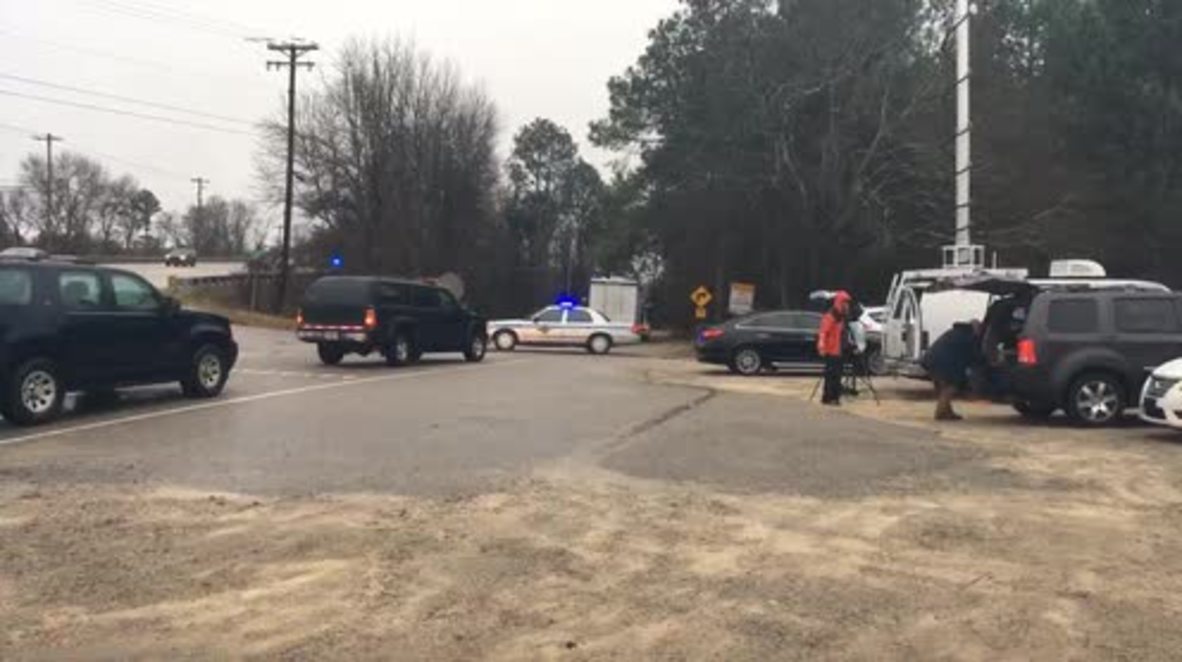 EE.UU.: Los servicios de emergencias trabajan en la escena del accidente de dos trenes en Carolina del Sur