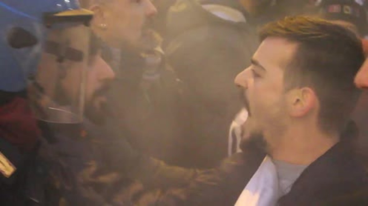 Italy: Anti-Salvini protesters scuffle with police in Florence