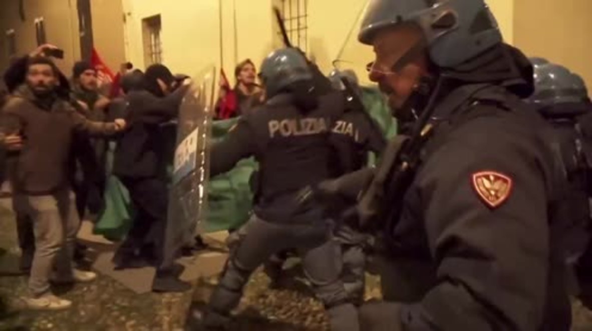 Italy: Anti-fascists clash with police outside right-wing memorial demo