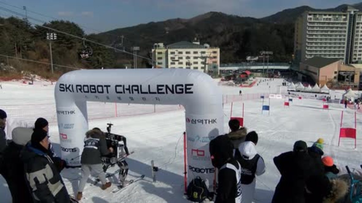 Corea del Sur: ROBOTS esquiadores muestran sus habilidades en las pendientes nevadas de los JJ.OO. de Invierno