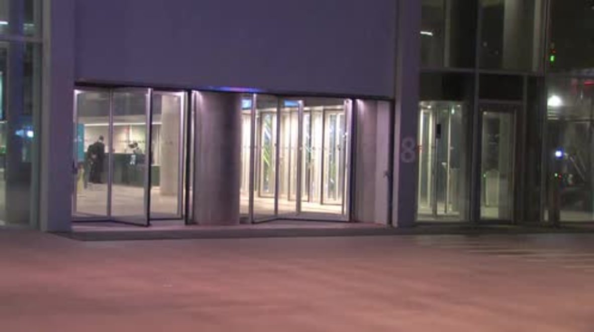 Netherlands: Dutch citizens react to Foreign Minister Halbe Zijlstra's resignation