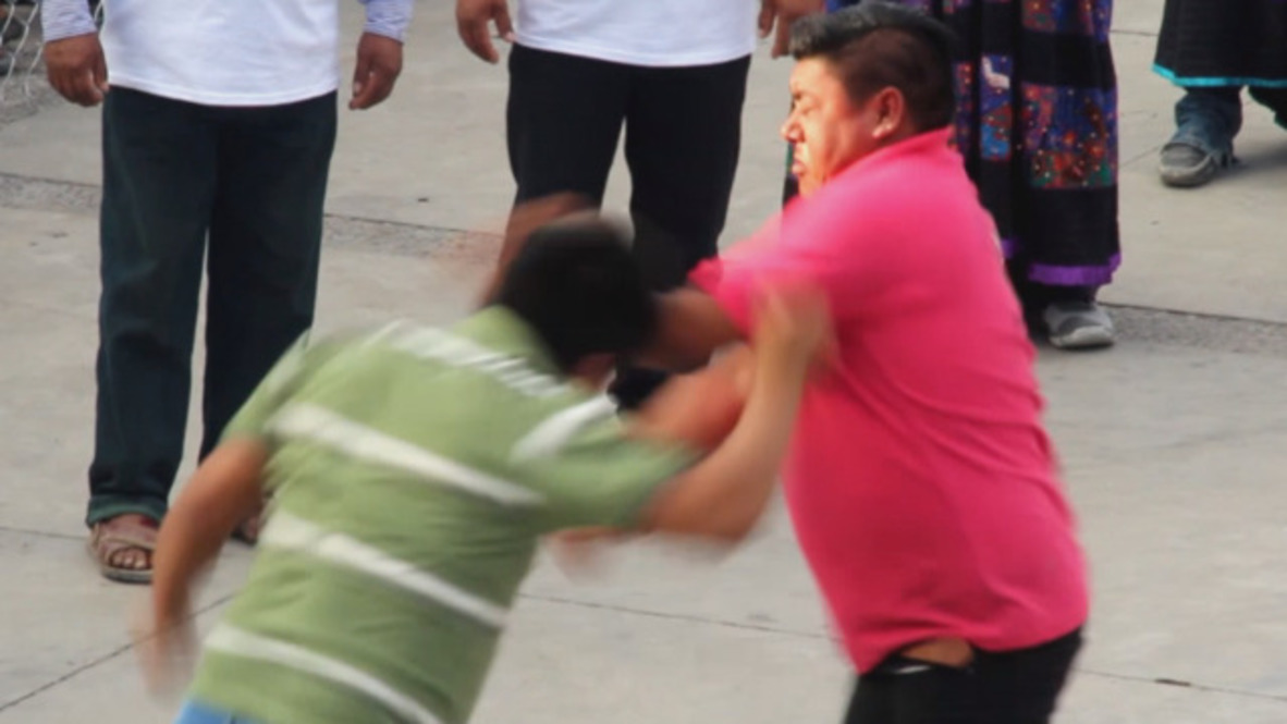 Mexico: Brutal fistfight festival in honour of 500-year tradition