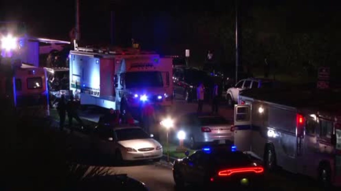 USA: High alert outside FL school following deadly shooting