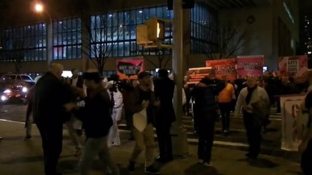 EE.UU.: Más de 100 activistas exigen una legislación más estricta en relación a la posesión de armas